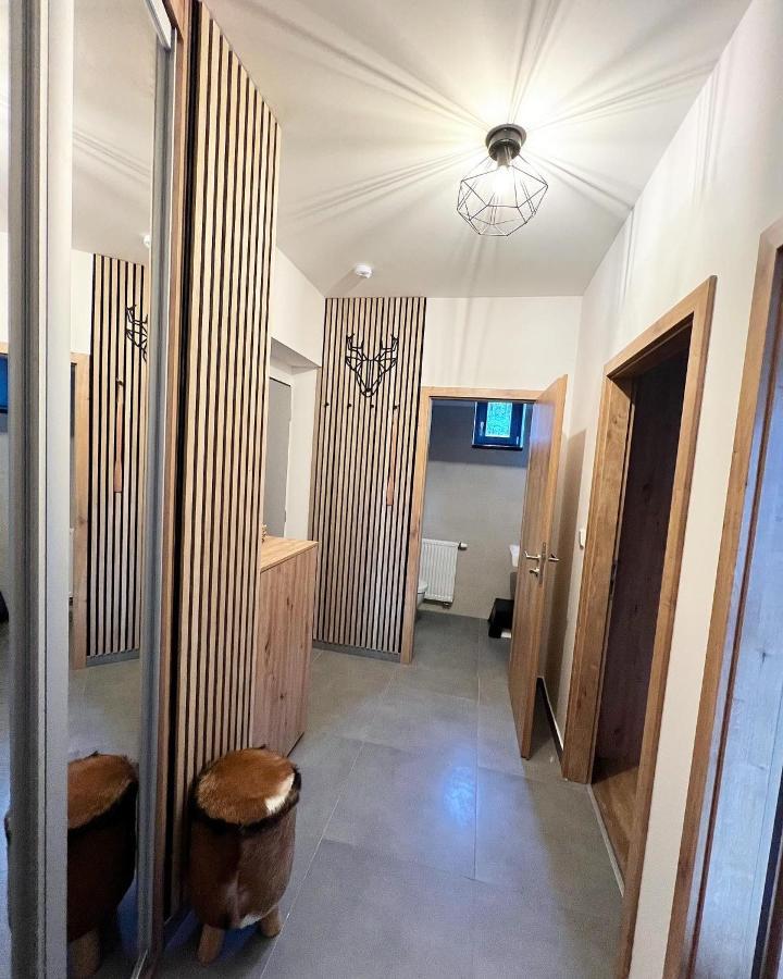 U Jelena Harrachov - Rodinny Apartman U Lesa S Garazi Exterior photo